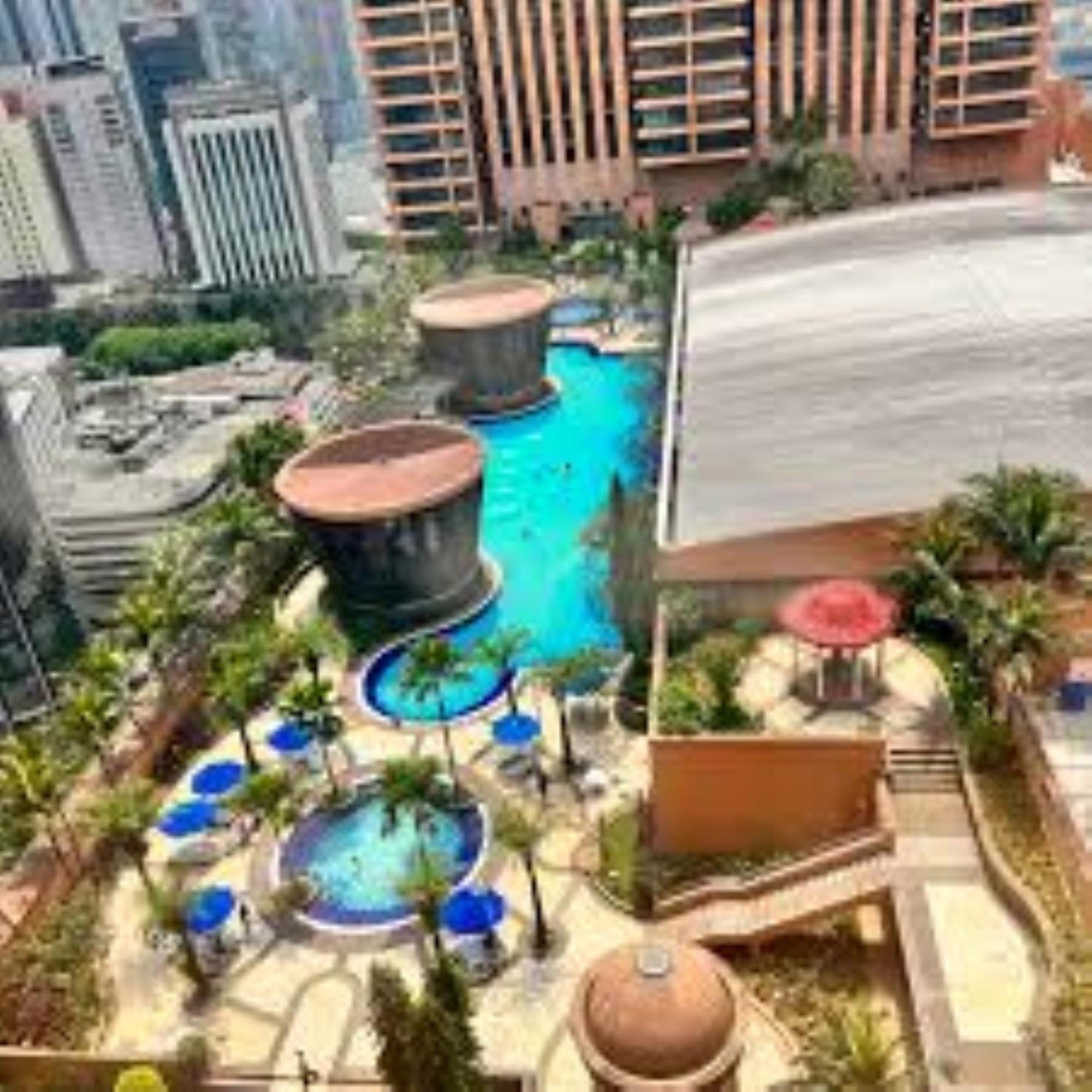 Ringko Service Apartments At Berjaya Times Square Kl Kuala Lumpur Exteriör bild